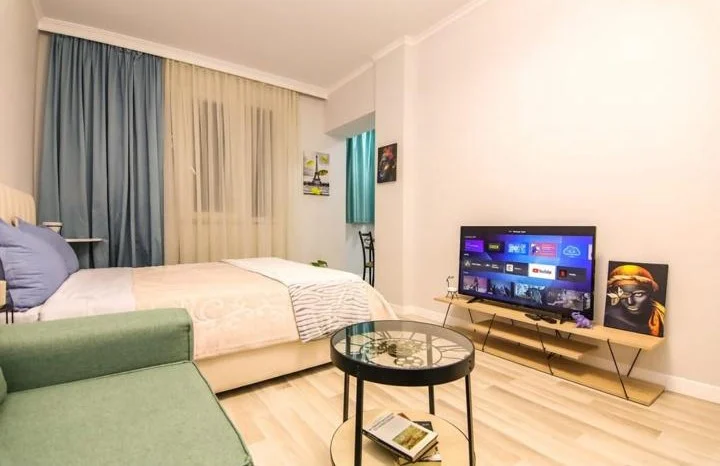 Tirane, jepet me qera garsonier Kati 3, 40 m² 500 € (Ne Qender te Tiranes)