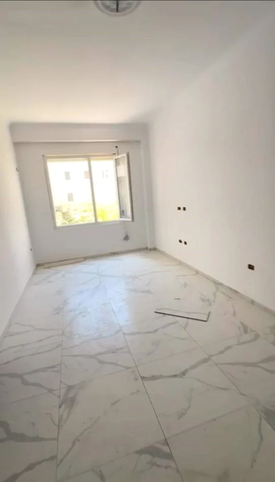 Tirane, shitet apartament 2+1 Kati 1, 64 m² 64.000 € (Fresk)