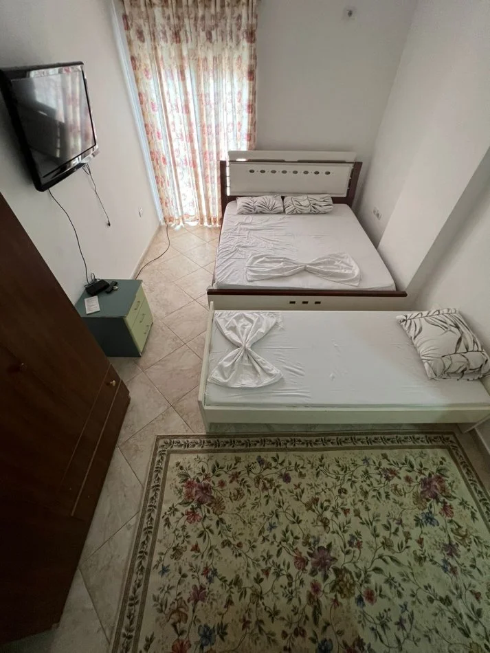 Tirane, jepet me qera apartament 1+1 Kati 3, 35 m² 500 € (pazari ri)