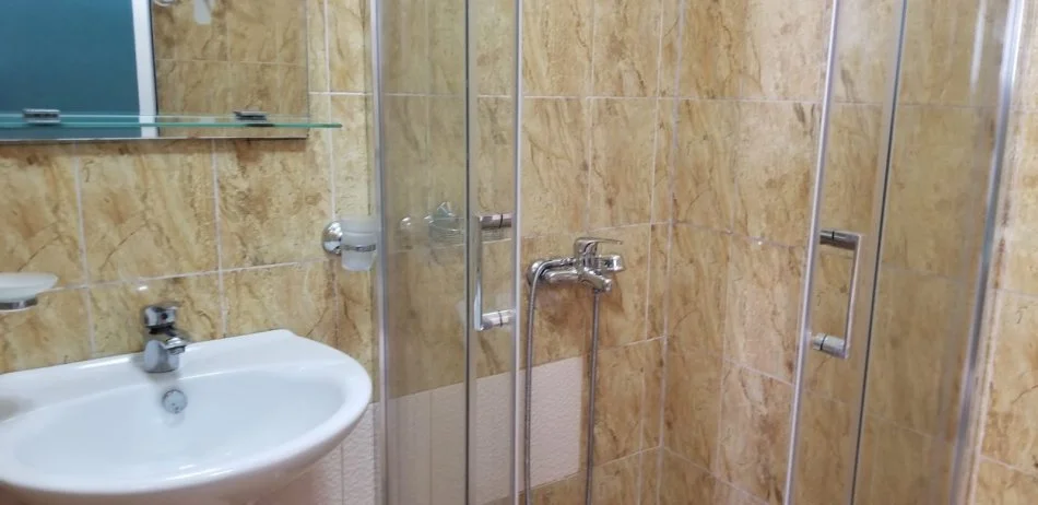 Tirane,Apartament 2+1 me qira  Kati 10, 72 m² 480 € ( Don Bosko)