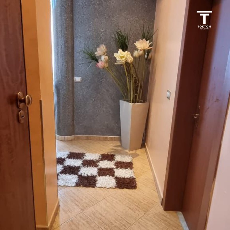 Tirane, jepet me qera apartament 1+1 Kati 9, 70 m² 600 € (RRUGA E KOSOVARVE , TIRANE)