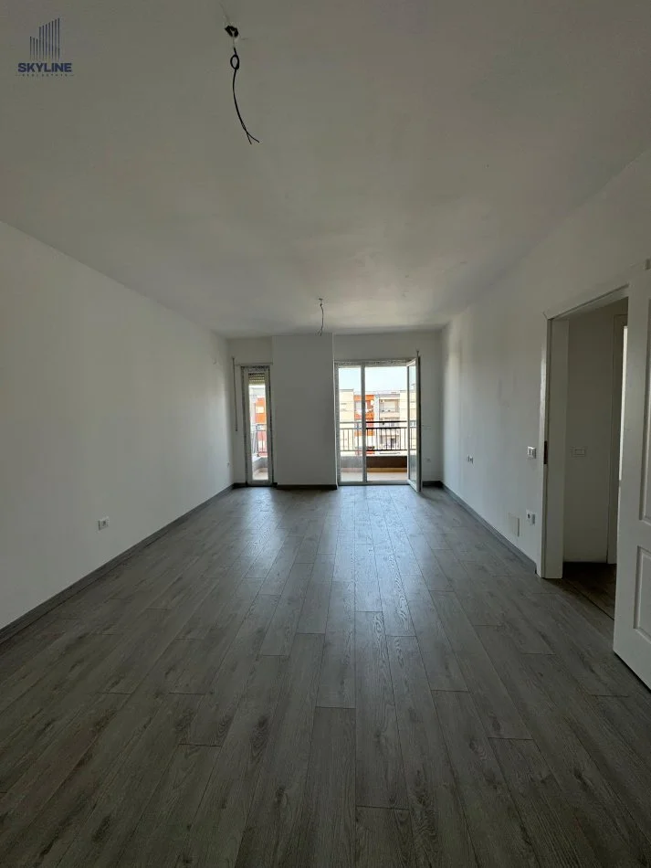Tirane, shitet apartament 2+1+Ballkon Kati 9, 102 m² 130.000 € (Vila L)