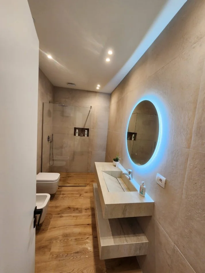 Durres, shitet apartament 1+1 Kati 5, 75 m² 99.000 € (Plazh)