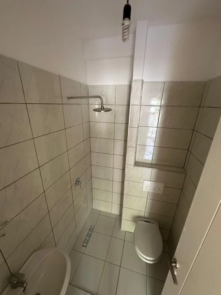 Tirane, shitet apartament 2+1 Kati 1, 90 m² 99.000 € (Fresk)