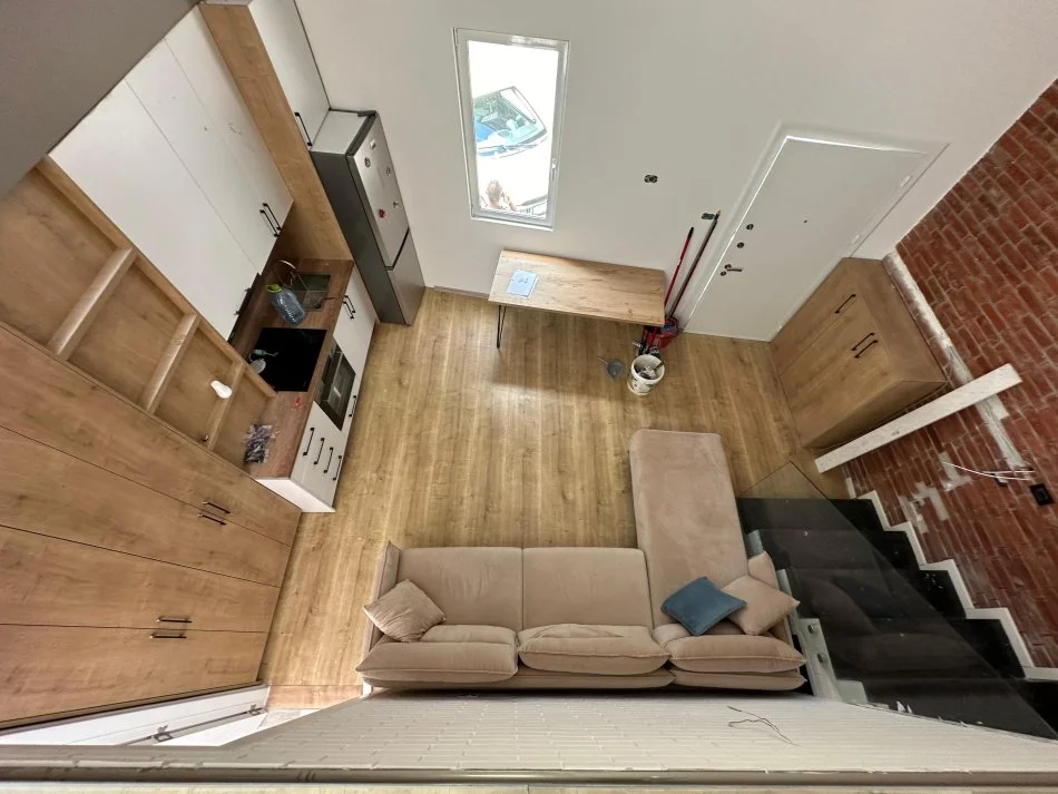 Tirane, shitet apartament duplex 2+1 Kati 0, 82 m² 85.000 € (Fresk)