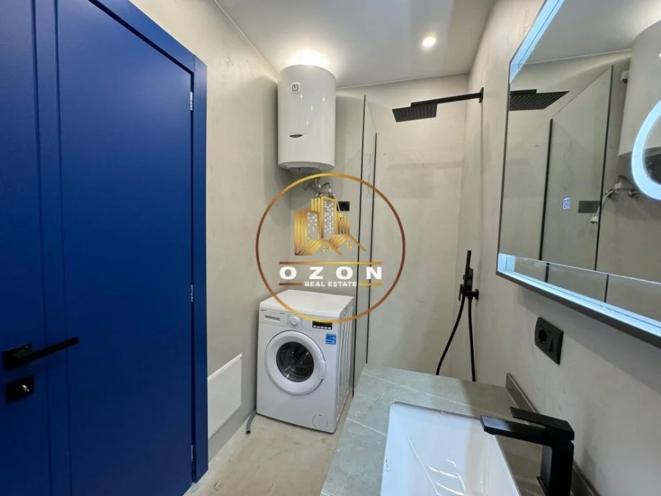 Apartament 1+1 në shitje me pamje fantastike te Kopshtit Botanik , Komuna e Parisit! 131.000 €