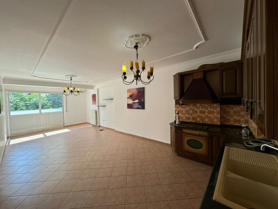 SHITET, APARTAMENT 2+1+2 & VERANDË, KOMPLEKSI KIKA 1, KOMUNA E PARISIT, TIRANË, 275,000 EURO