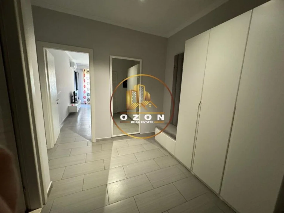 Jepet me Qira Apartament 1+1 tek Rruga Ali Doçi, Selitë! 45,000ALL