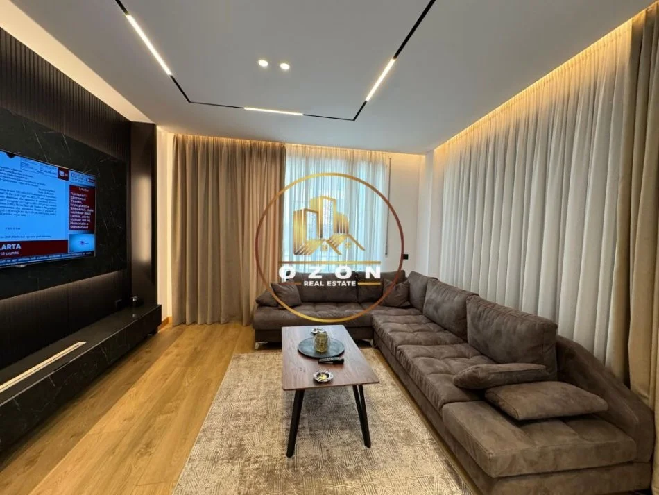 Apartament Modern 2+1 për Qira tek Unaza e Re!