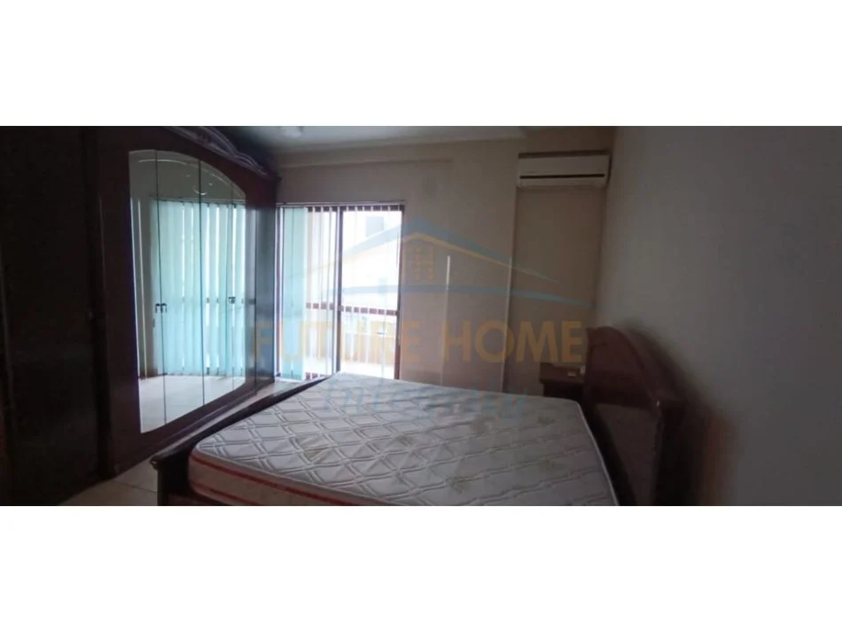 Tirane, jepet me qera apartament 2+1 Kati 2, 115 m² 500 € (Rruga E Dibres)