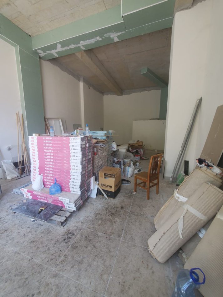 Tirane, jepet me qera ambjent biznesi Kati 0, 7 m² 2.200 € (Pazari i ri) TT 1191