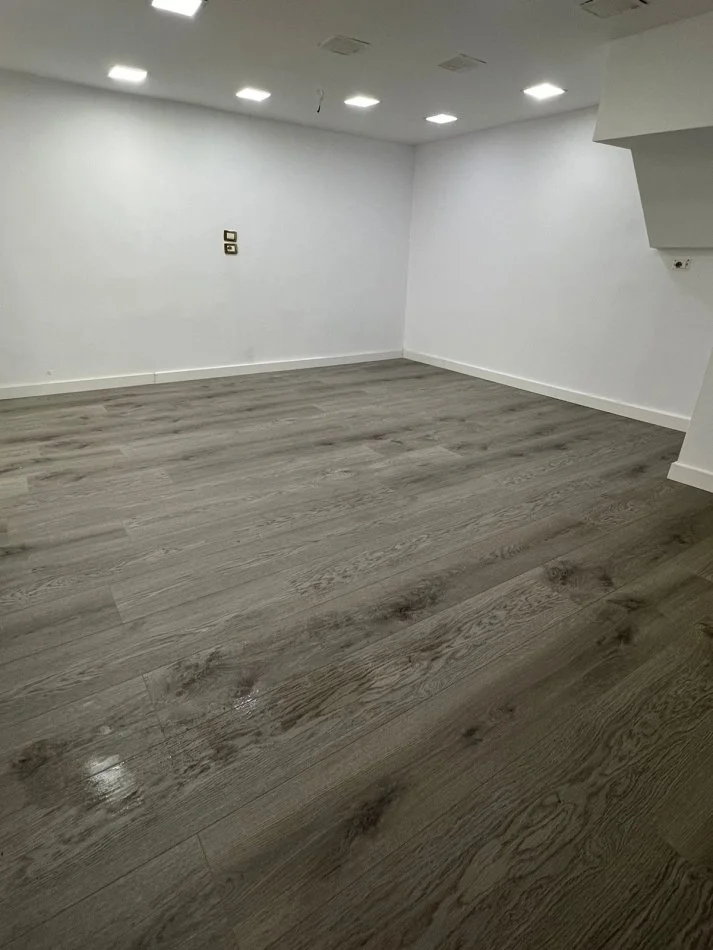 Tirane, jepet me qera ambjent biznesi Kati 0, 35 m² 500 € (Don Bosko)