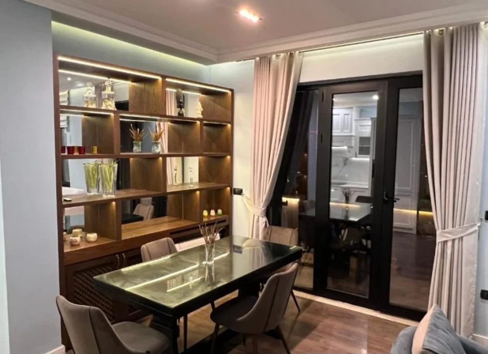 Tirane, jepet me qera apartament 2+1 Kati 8, 110 m² 1.500 € (Qender)