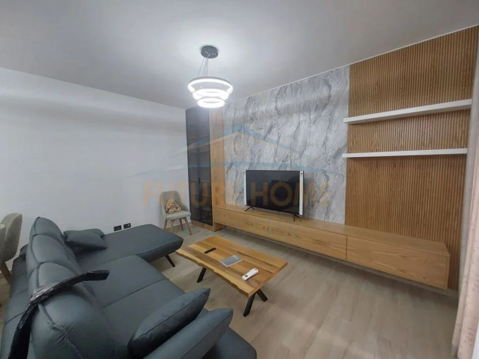Tirane, shitet 1+1 Kati 1, 74 m² 250.000 € (TEG)