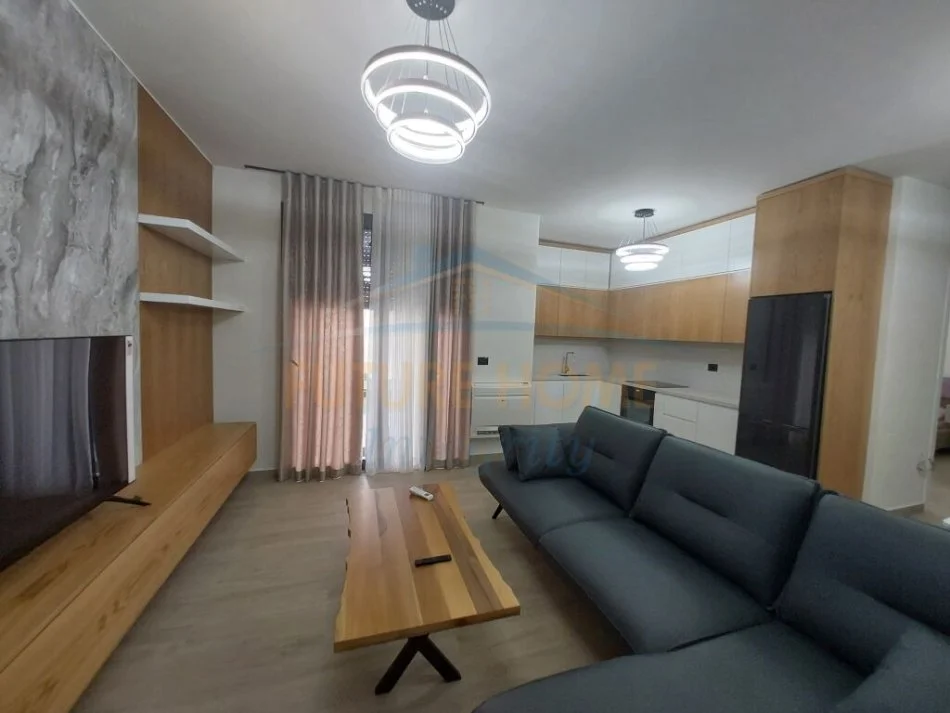 Tirane, shitet 1+1 Kati 1, 74 m² 250.000 € (TEG)