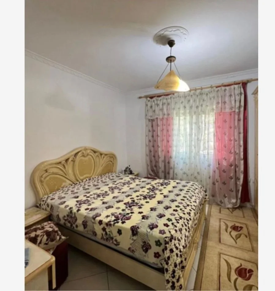 Tirane, shitet apartament 1+1 Kati 1, 45 m² 65.000 € (Rruga Varri Bamit)