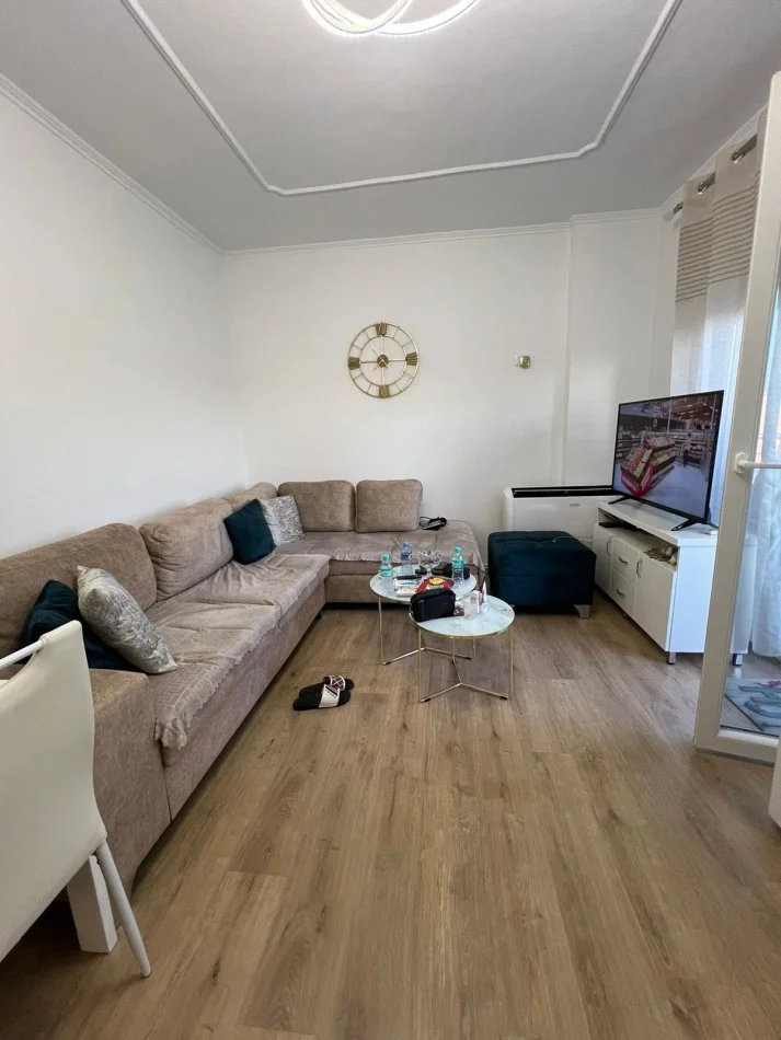 Tirane, shitet apartament 2+1 Kati 8, 90 m² 135.000 € (Laprak)
