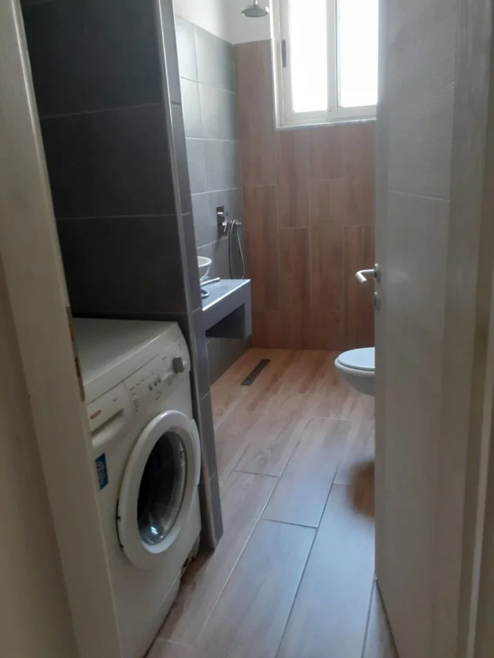 Tirane, shitet apartament 1+1+Ballkon Kati 1, 71 m² 74.500 € (Muhamed Deliu)