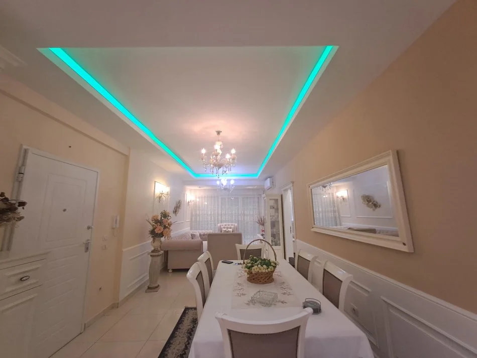 Tirane, Apartament  2+1 me qira Kati 3, 1.000 € (Kodra e Diellit)