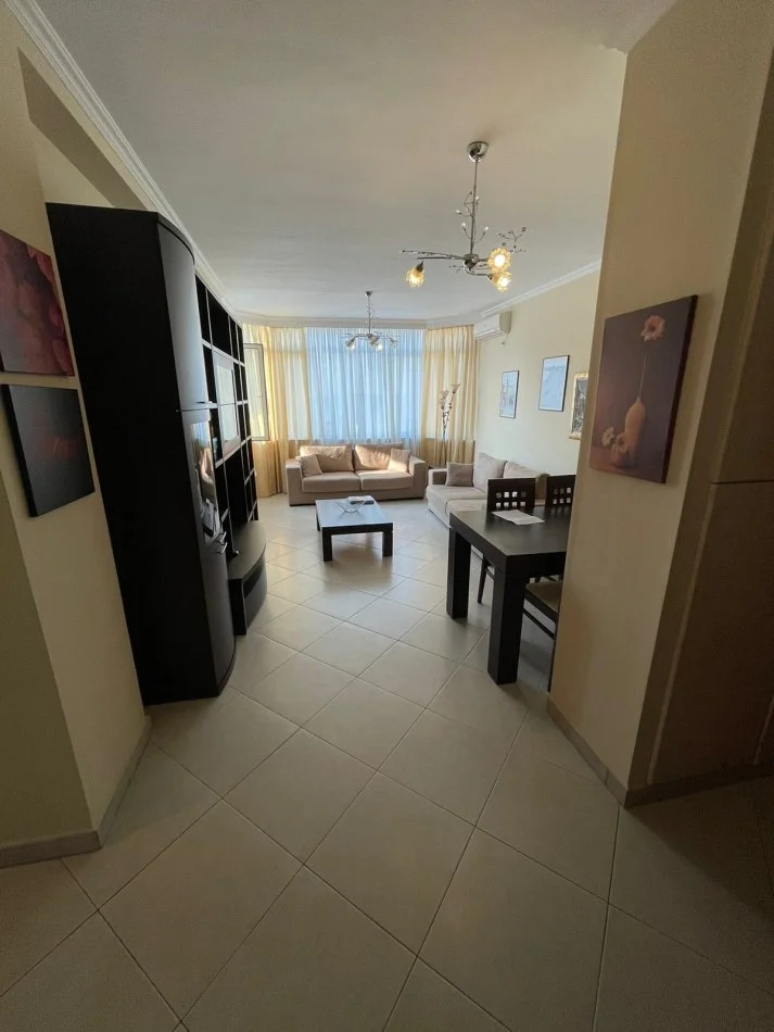 JEPET ME QIRA, APARTAMENT 3+1+2, KOMUNA E PARISIT, TIRANË, 700 EURO/MUAJ