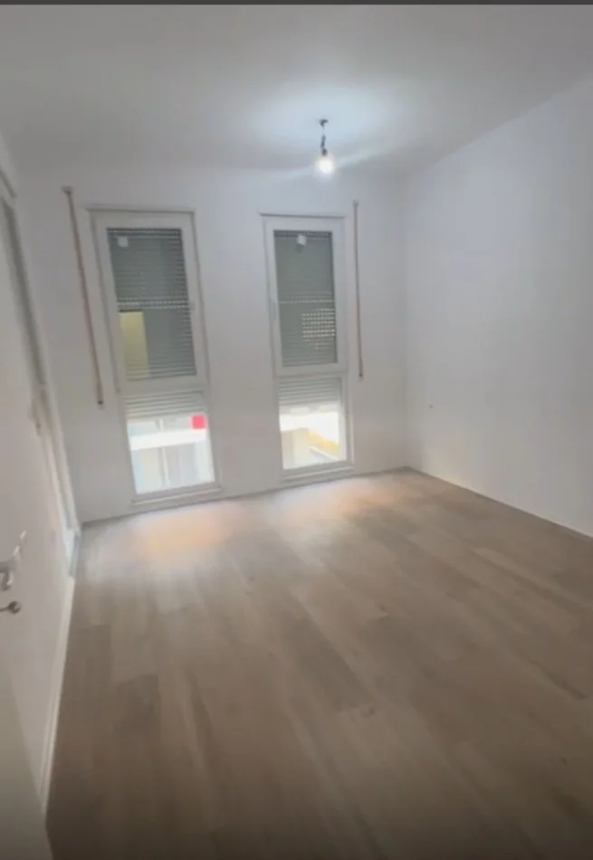 Tirane, shitet apartament 1+1 , 54 m² 58.000 € (Rruga e QTU)