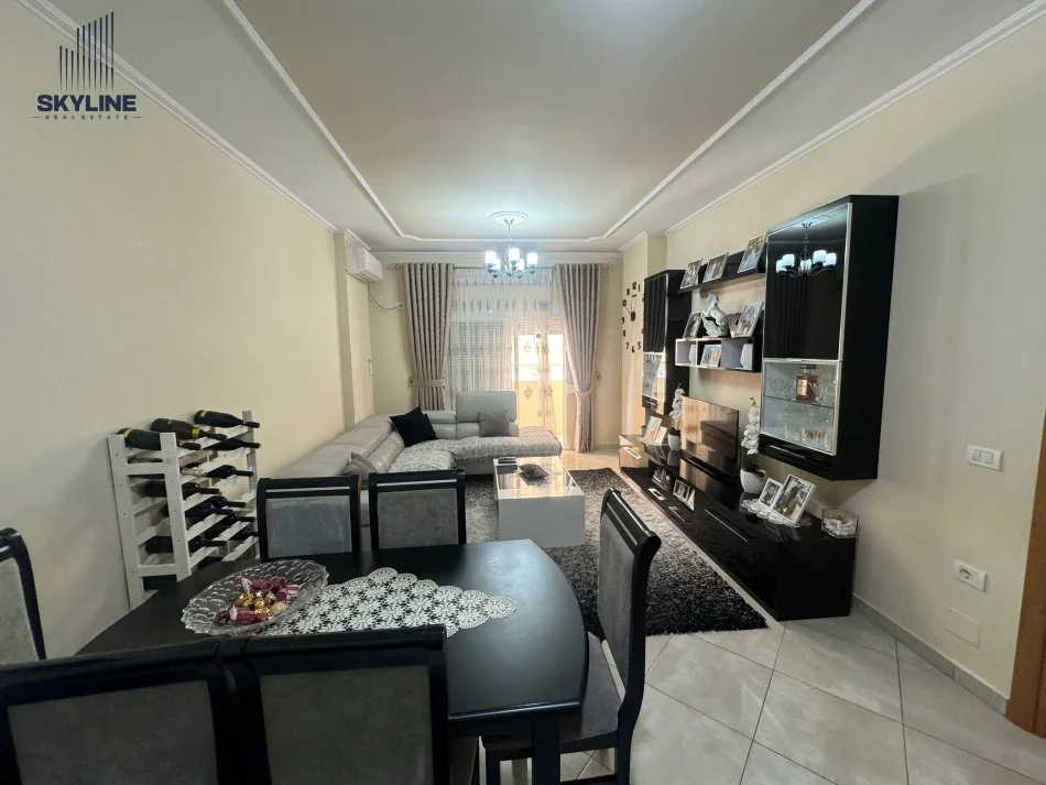 Tirane, shitet apartament 2+1+Ballkon Kati 5, 97 m² 130.000 €