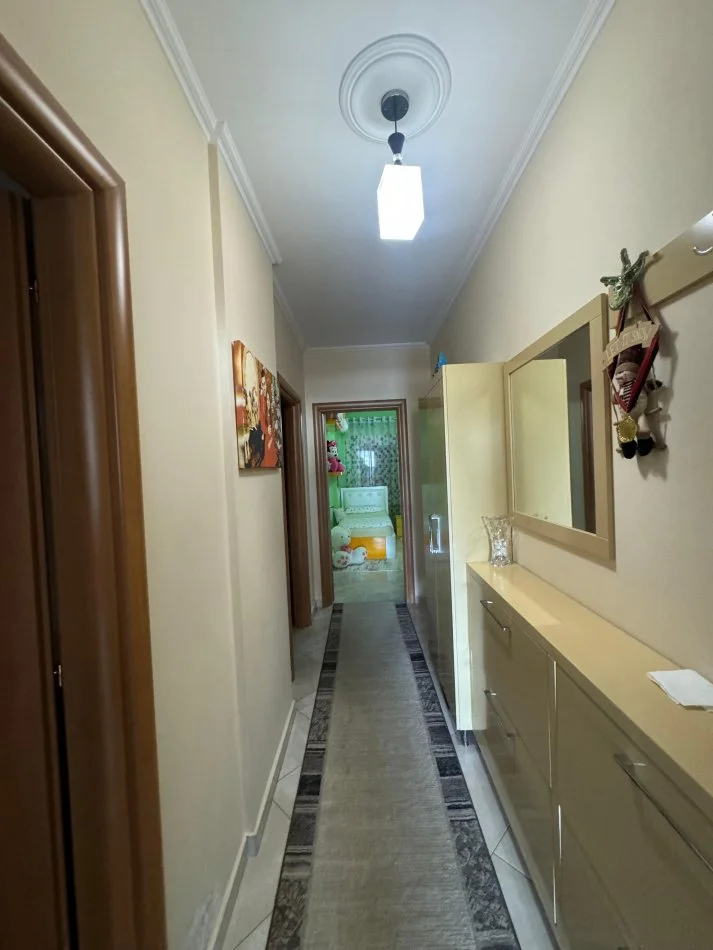 Tirane, shitet apartament 2+1+Ballkon Kati 5, 97 m² 130.000 € (Astir prane vila l)