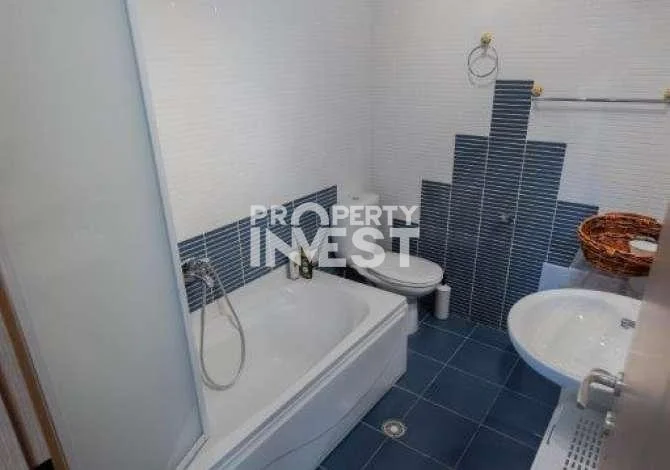 Tirane, jepet me qera apartament 1+1 Kati 1, 76 m² 500 € (Liqeni i Thate,rruga Peti)