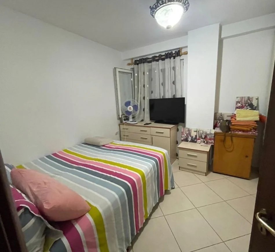 Tirane, shitet apartament 1+1 Kati 4, 94 m² 135.000 € (Jordan Misja)