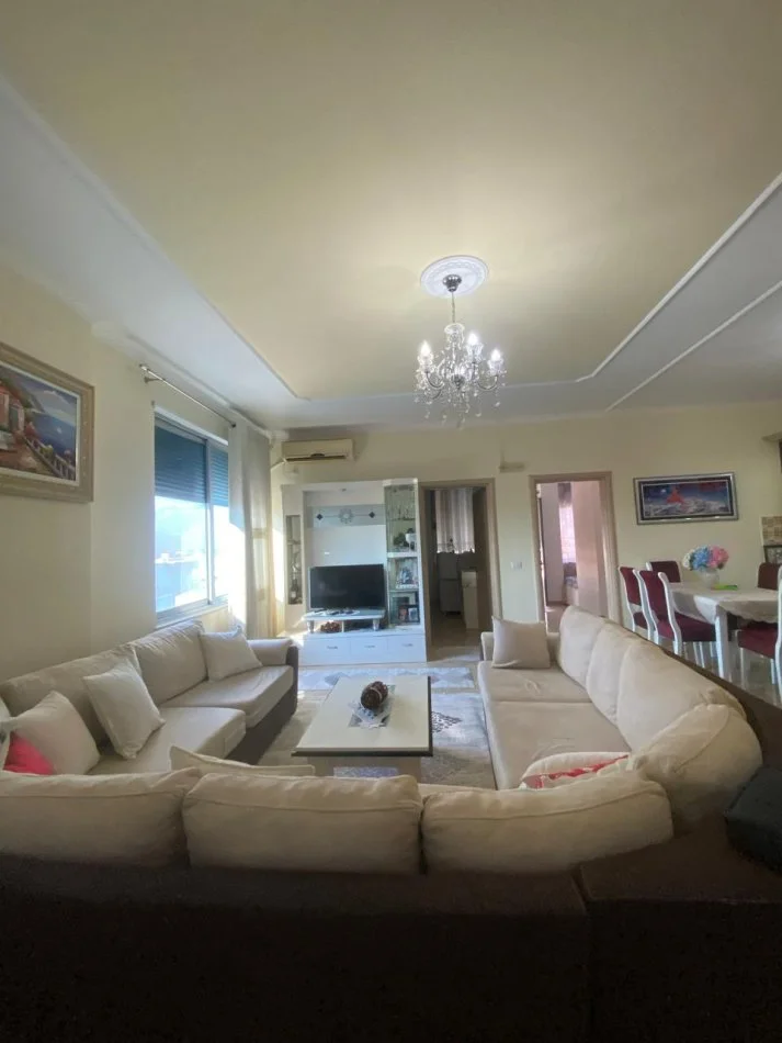 Tirane, shitet 2+1+Ballkon Kati 5, 95 m² 85.000 € (bulevardi blu kamez)