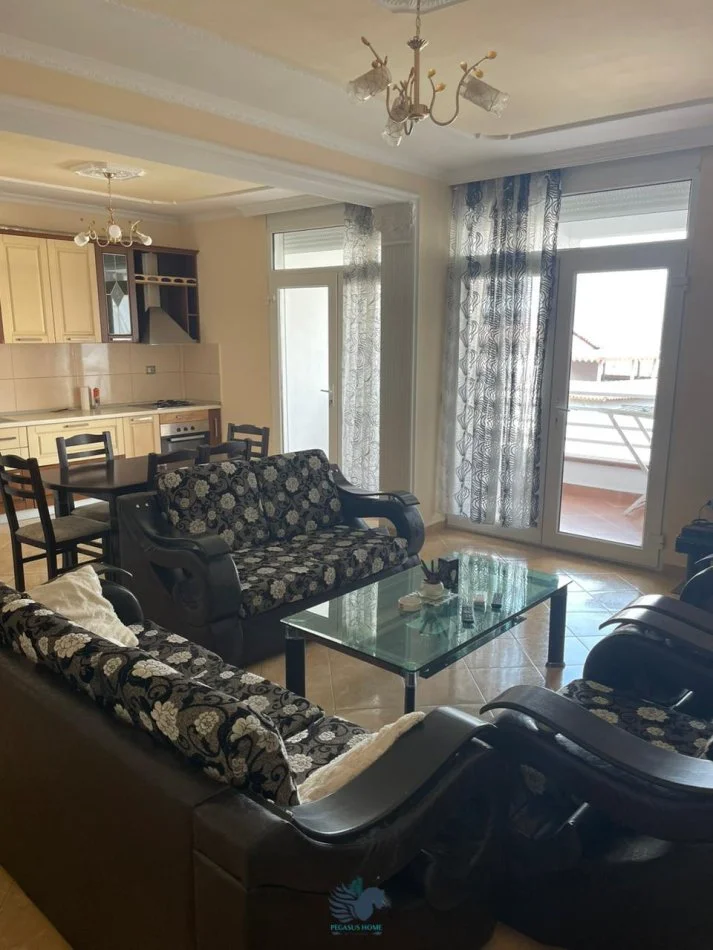 Jepet Me Qera Apartament 2+1 Tek Kodra e Diellit [ID P02146]