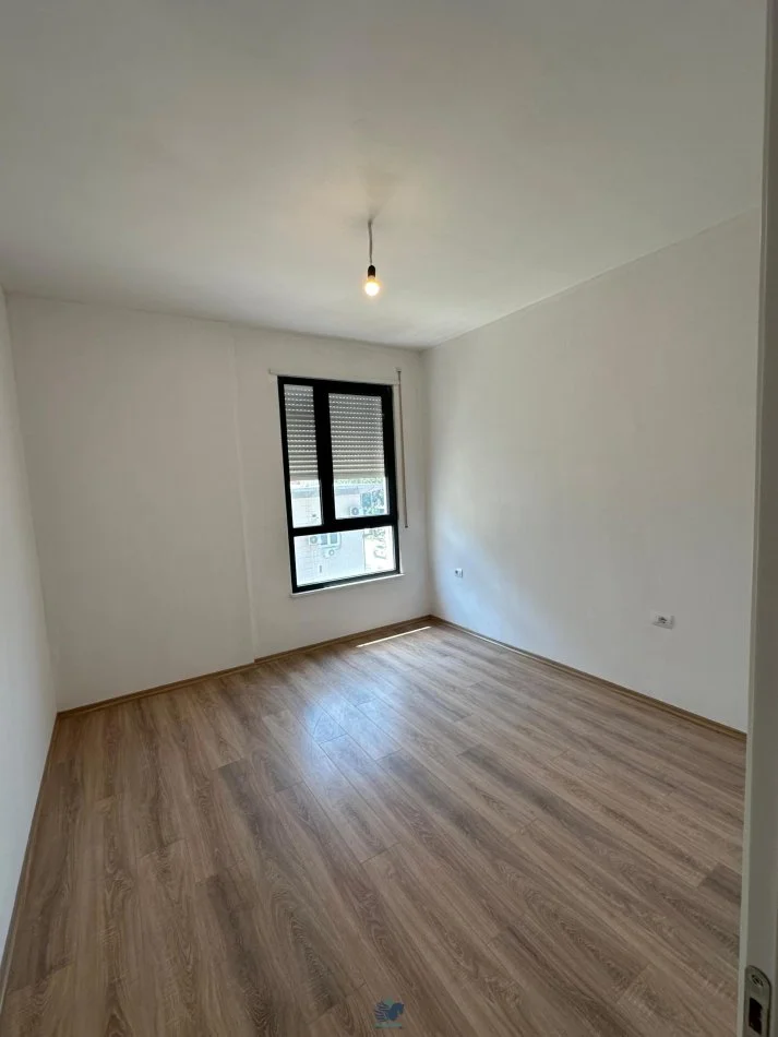 Jepet Me Qera Apartament 2+1 Ne Kinostudio [ID P02144]