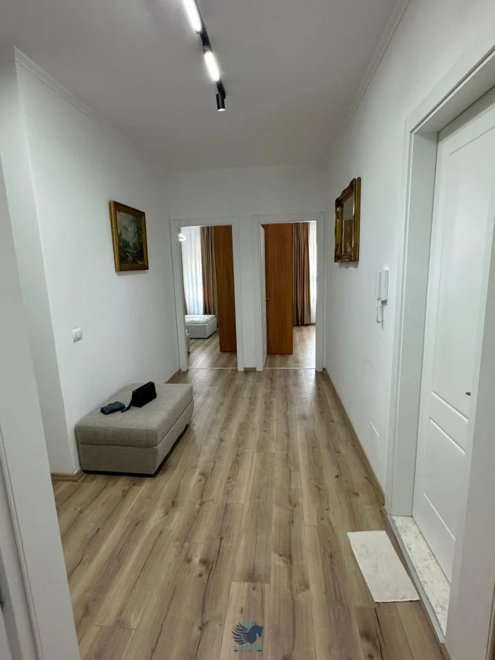 Jepet Me Qera Apartament 2+1+Post Parkimi Ne Kinostudio [ID P02145]