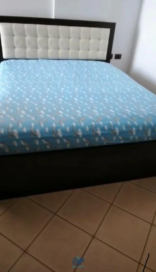 Jepet Me Qera Apartament 2+1 Tek Globe [ID P02142]