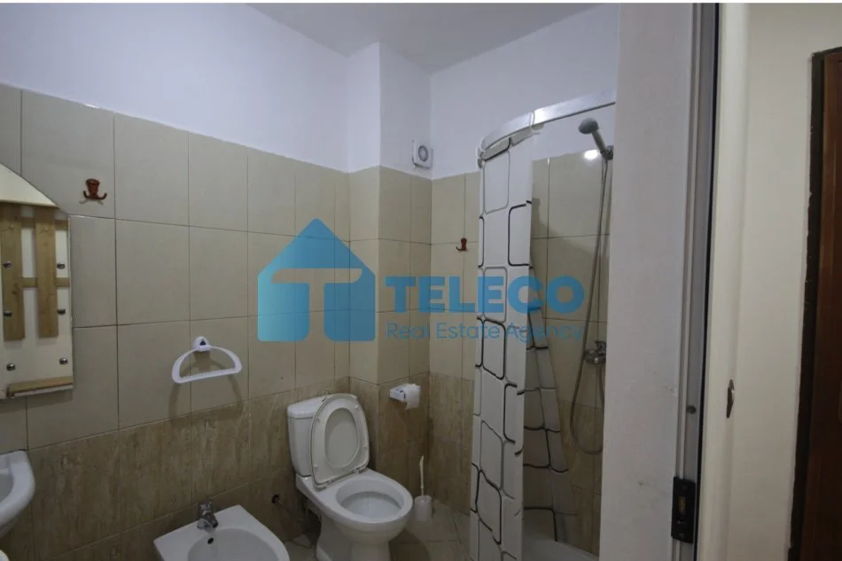 Tirane, jepet me qera apartament 2+1+Ballkon Kati 4, 100 m² 400 € (Thoma Koxhaj)