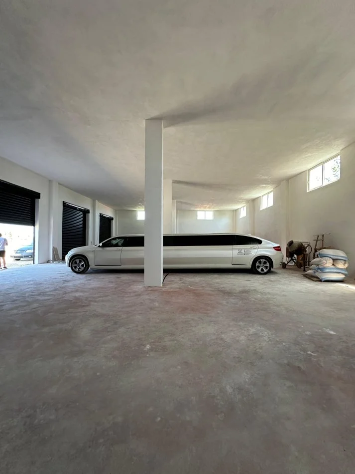 Durres, jepet me qera ambjent biznesi Kati 0, 360 m² 1.000 € (Ishe Kenete)