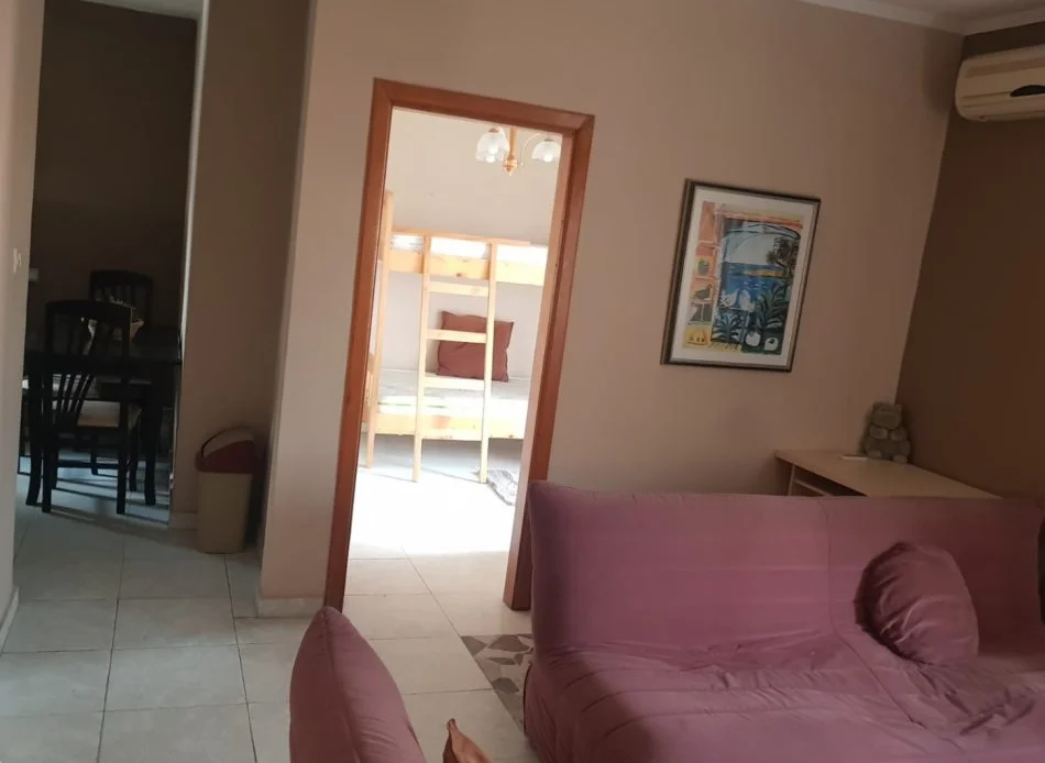 Tirane, jepet me qera apartament 2+1+Ballkon Kati 4, 74 m² 450 € (rr e durresit)