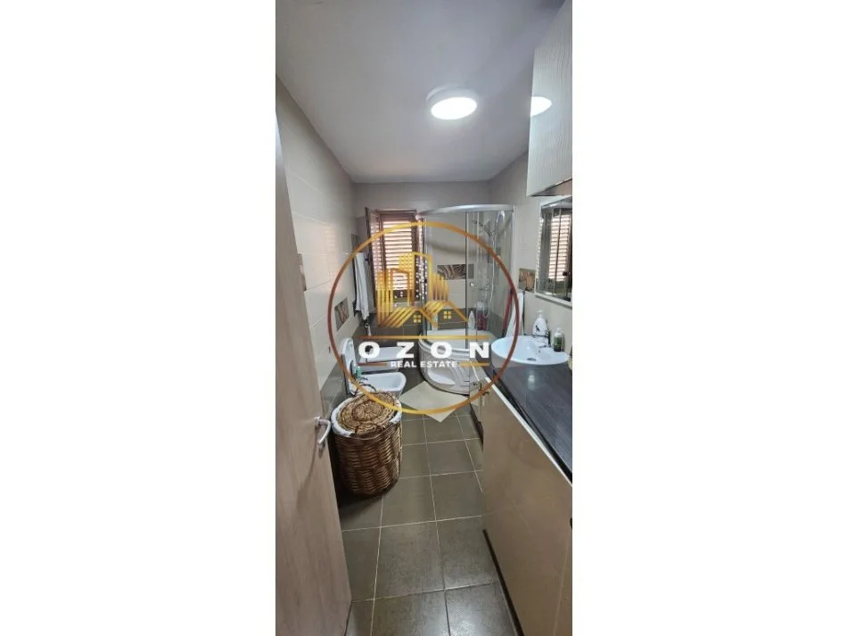 Apartament 3+1 me Qira shumë pranë Rrugicës së Salës! 850 €