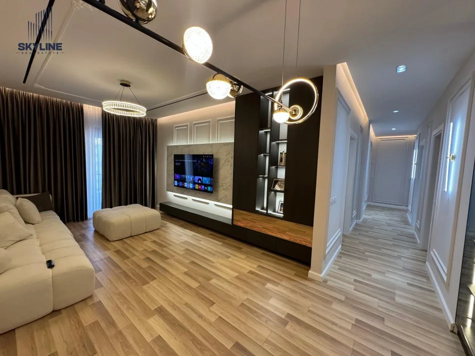 Tirane, shitet apartament 2+1+Ballkon Kati 7, 117 m² 230.000 € 