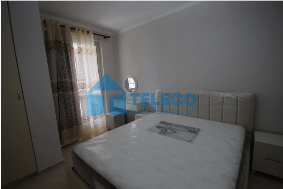 Tirane, jepet me qera apartament 1+1+Ballkon Kati 3, 650 € (Isa Boletini)