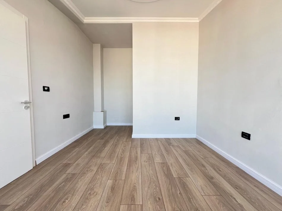 Tirane, shitet apartament 2+1 Kati 7, 120 m² 133.000 € (Fresku)