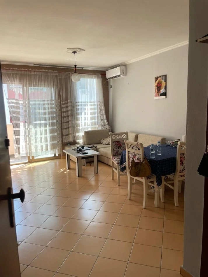 Tirane, shitet apartament 2+1+Ballkon Kati 7, 102 m² 125.000 €
