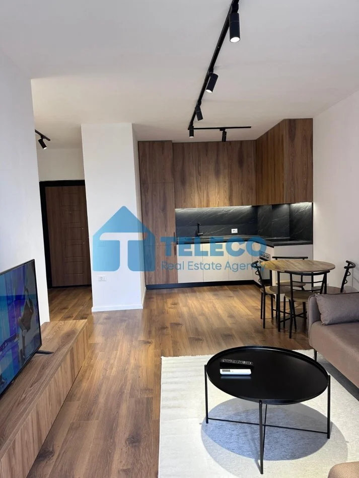 Tirane, jepet me qera apartament 1+1+Ballkon Kati 2, 500 € (Rruga e Dibres)