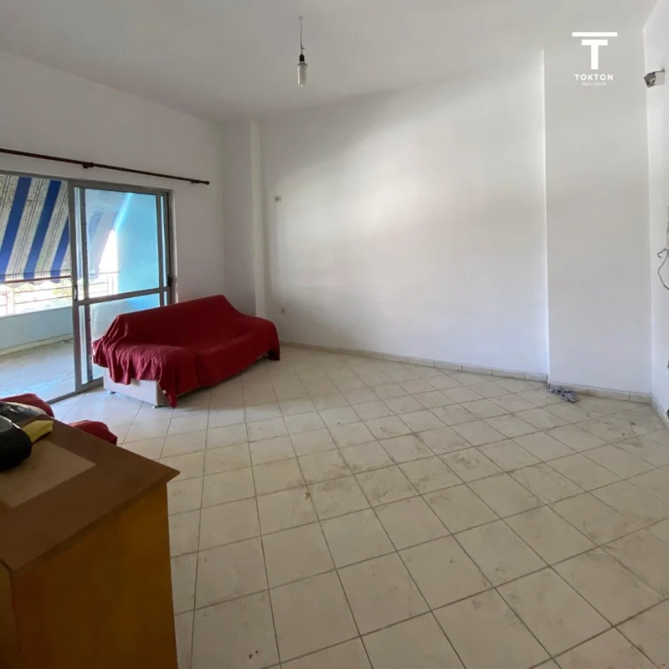Tirane, shitet apartament 2+1+Ballkon Kati 1, 119 m² 125.000 € (Astir)