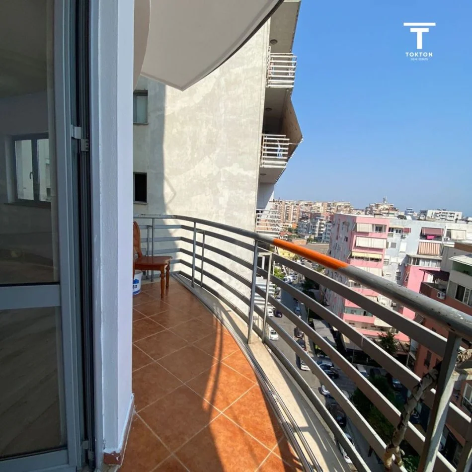 Tirane, shes apartament 1+1 Kati 8, 76 m² 155.000 € (Zogu i Zi)