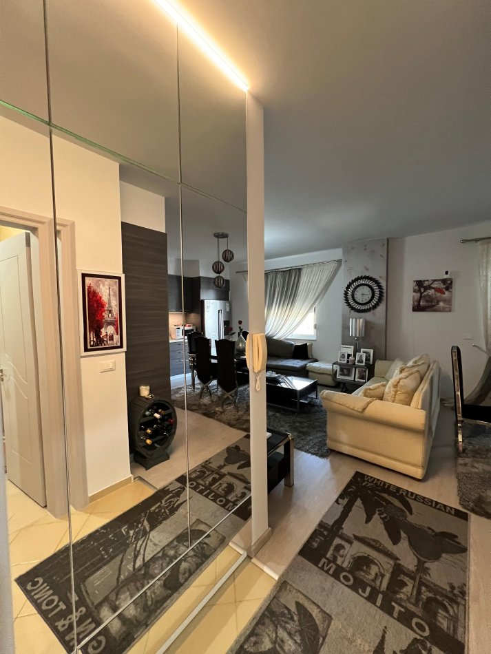 Durres, shitet apartament 2+1+Ballkon Kati 3, 120 m² 120.000 € (Shkembi Kavajes)