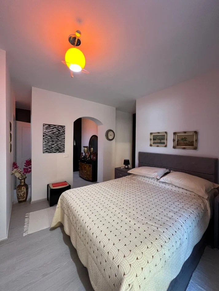 Durres, shitet apartament 2+1+Ballkon Kati 3, 120 m² 120.000 € (Shkembi Kavajes)