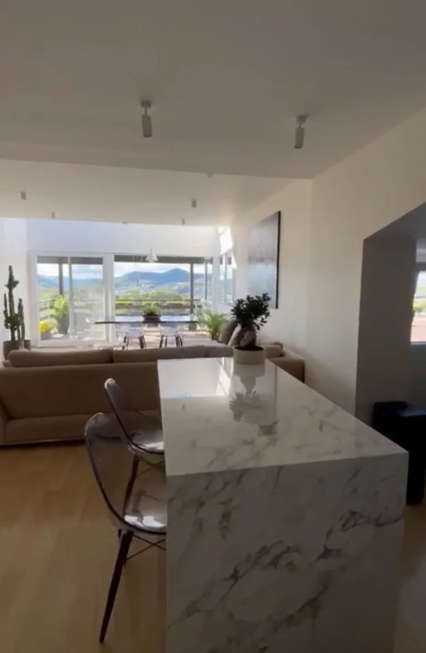 Tirane, jepet me qera apartament 2+1 Kati 2, 130 m² 1.400 € (Lunder)