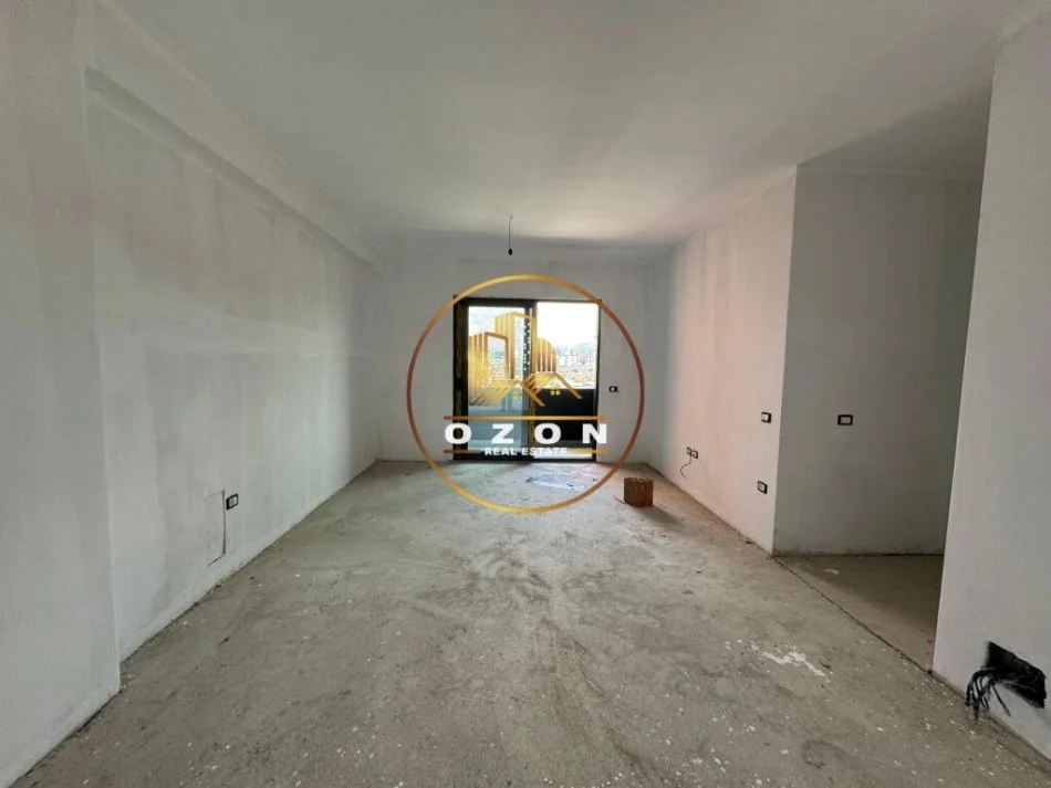 Apartament 3+1+2 për shitje në Rezidencën Oasis, Unaza e Re!