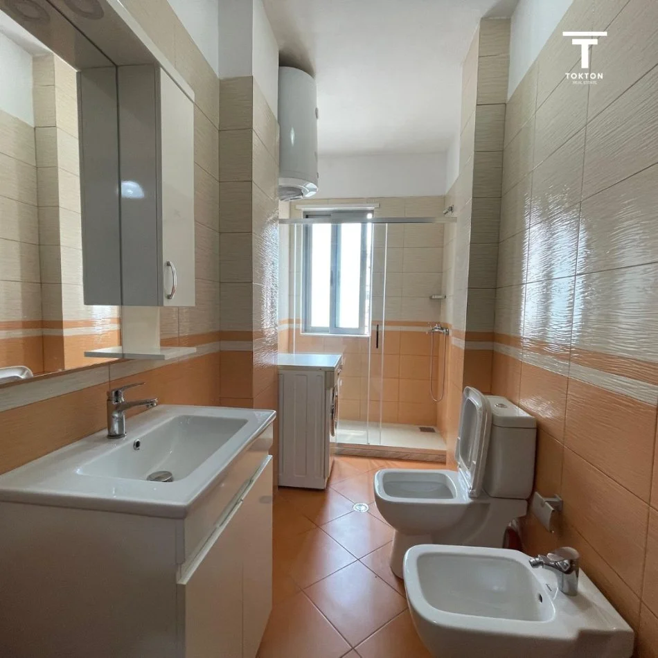 Tirane, jepet me qera apartament 1+1 Kati 4, 64 m² 400 € (Astir)